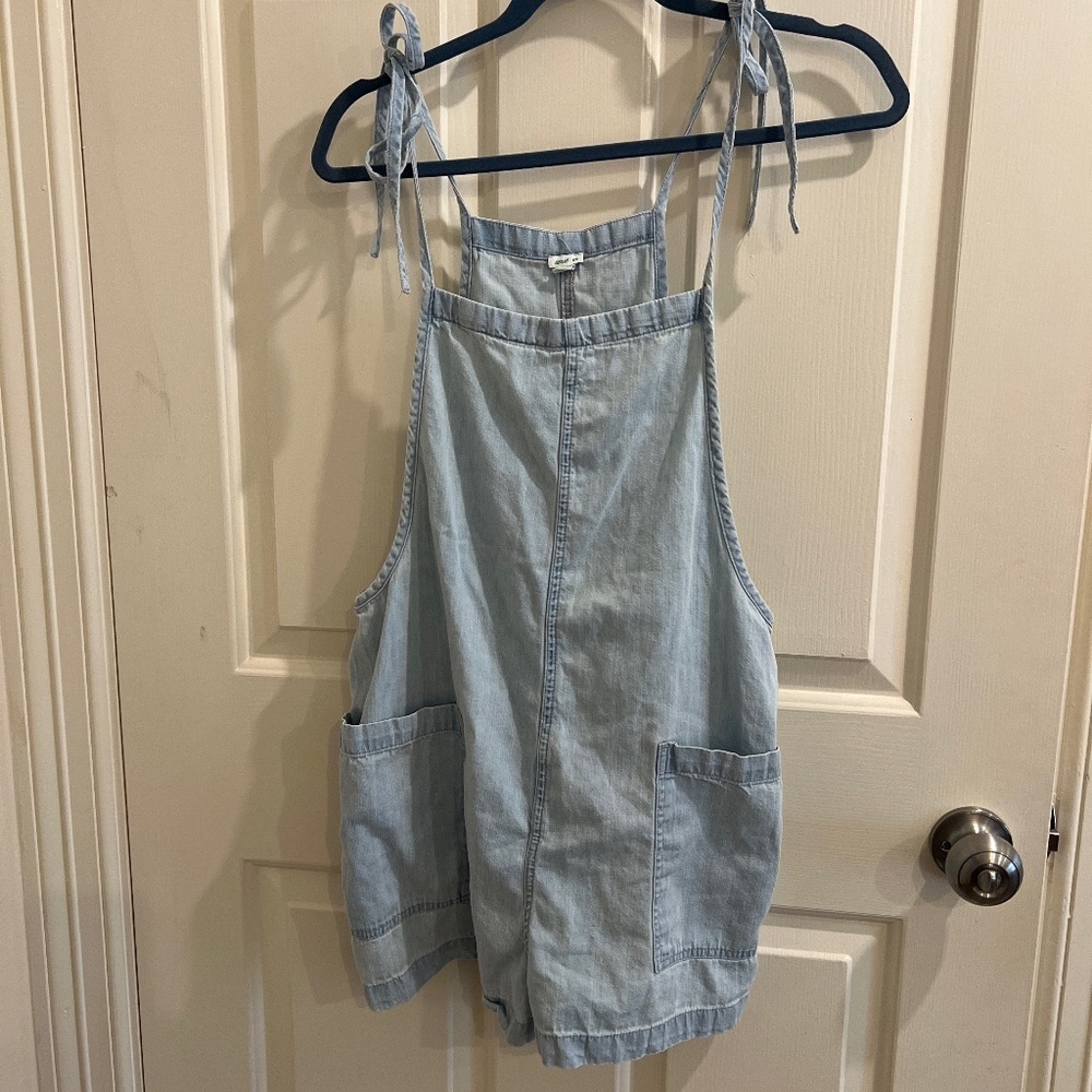Aerie romper 537
